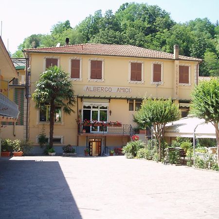Albergo Amici Varese Ligure Exterior foto